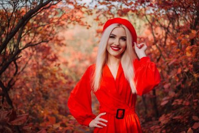Есенна грижа за косата: 7 навика за здрава и блестяща коса до зимата