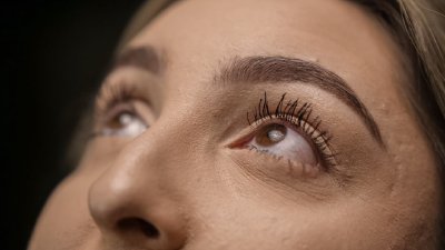 Как да постигнете перфектни мигли без грам спирала