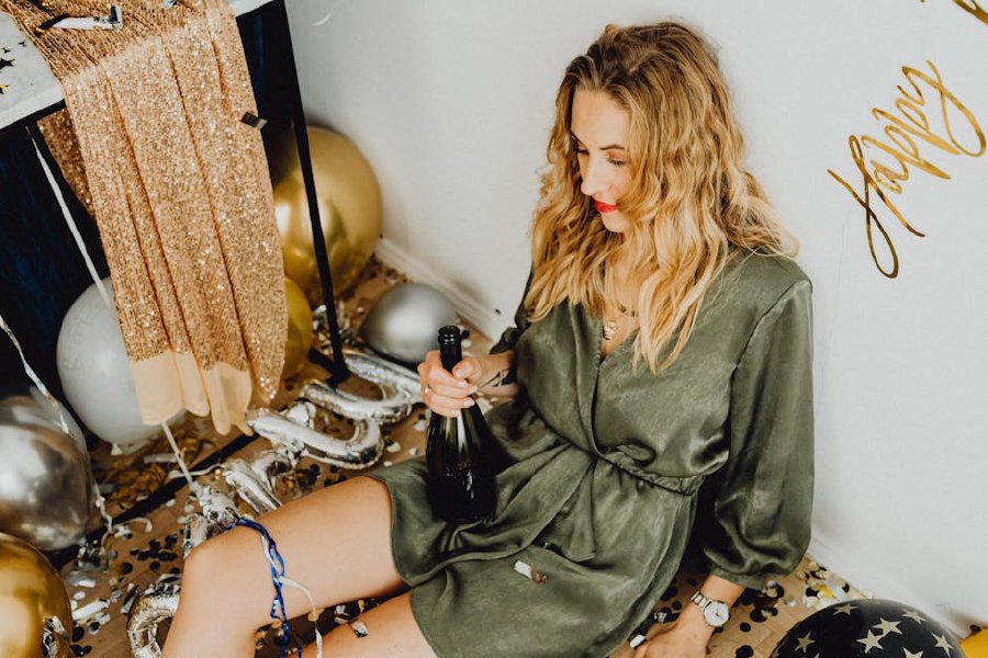 Златна пяна за косата: защо шампанено русото е цветът на сезона