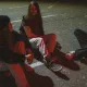 Маратонки на парти: как новото поколение предефинира вечерната мода в България