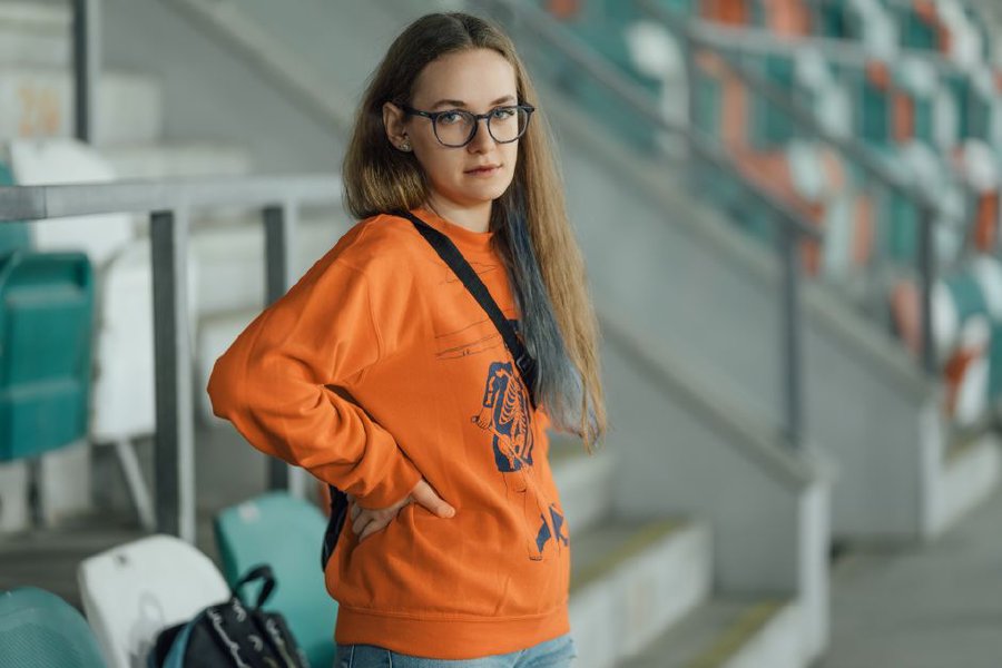 Мода на стадиона - как да изглеждаш безупречно на спортно събитие
