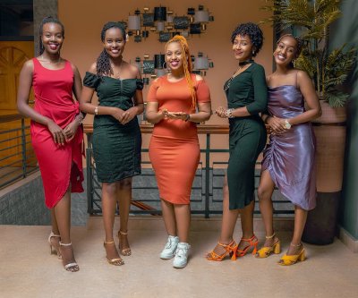 Три стилни икони, една сцена - какво ни учат Камила, Паркър и Уинтур за модерната елегантност