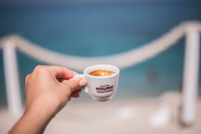 Уютно бунгало с гледка към морето