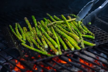 Аспержи - защо този пролетен зеленчук заслужава място в кухнята ти