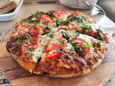 Домашна пица Маргарита - 5 стъпки до автентичен неаполитански вкус