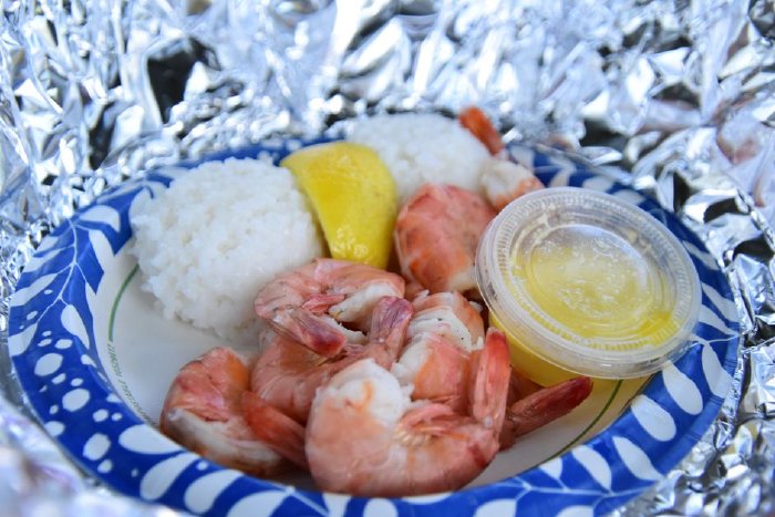 Пресни скариди и морски дарове