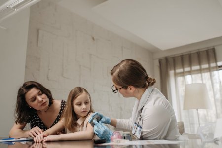 Какво трябва да знае всеки родител за догонващата имунизация на детето си